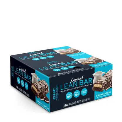 GNC Total Lean Layered Protein Bar Cookies & Cream- Caja con 9 unidades.